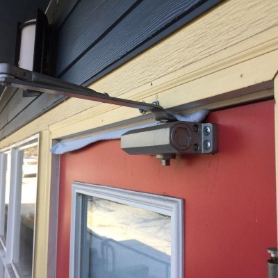 Door closer for your commercial property